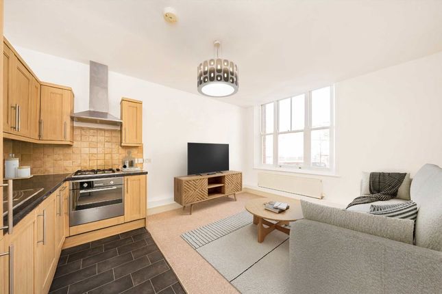 1-bed flat on Flat 2, 55A, Streatham High Road, London, £250,000
