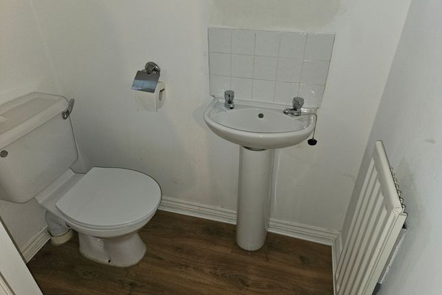 51, Tipton photo 3