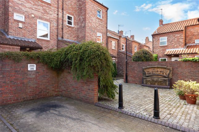 End terrace house for sale in Pear Tree Court, York, North Yorkshire