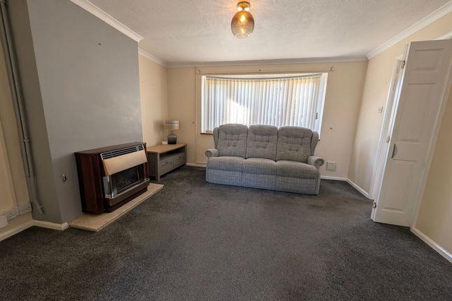 5 Quakers Way, Leiston photo 5