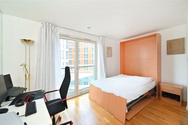 Studio for sale in New Providence Wharf, 1 Fairmont Avenue, Canary Wharf, London