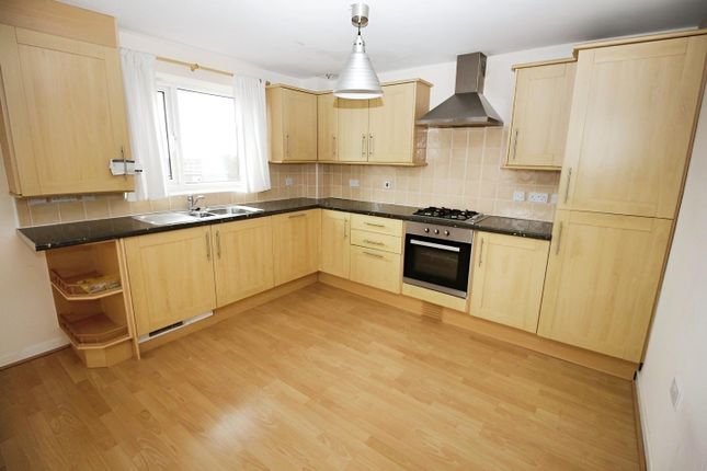 Owlcotes Road, Pudsey photo 3