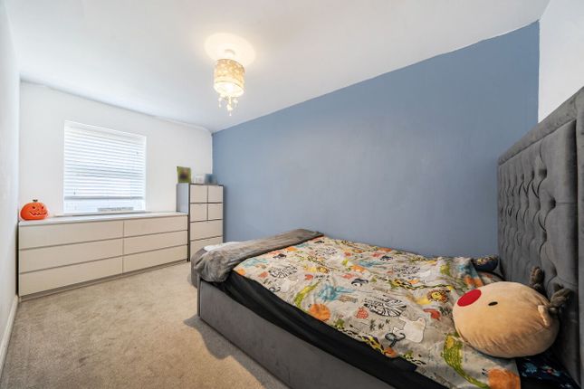 8, Blue Bird Way, Eastbourne photo 4