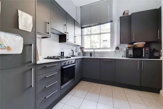 Flat 6,, Godwin House, Shooters Hill photo 4
