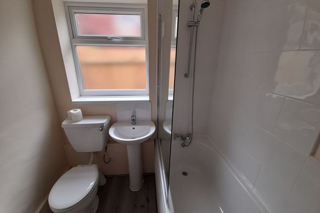 2 Cardigan Avenue Fenchurch Street, Hull photo 3