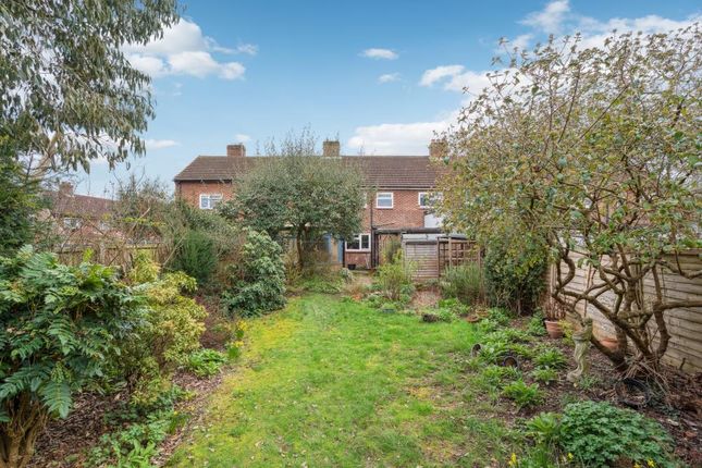 4, Whitfield Way, Rickmansworth photo 2