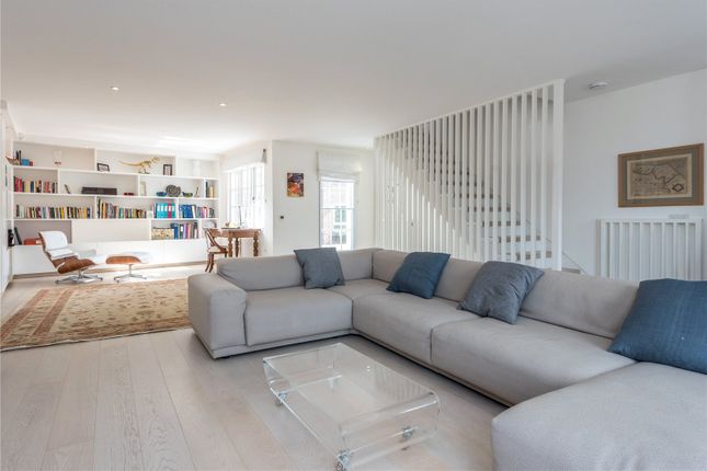 Thumbnail Terraced house to rent in Thornhill Road, Barnsbury, Islington, London