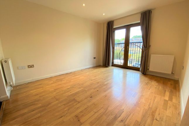 1-bed flat on 8, Newbury House, Approach Road, £220,000