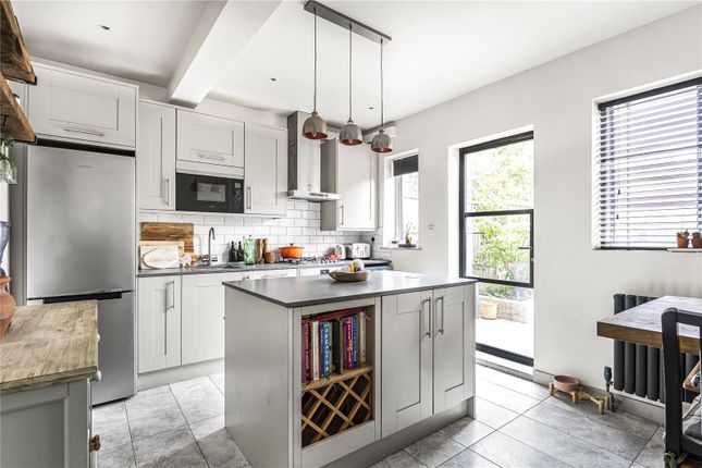 Sunnymead Road, London photo 3