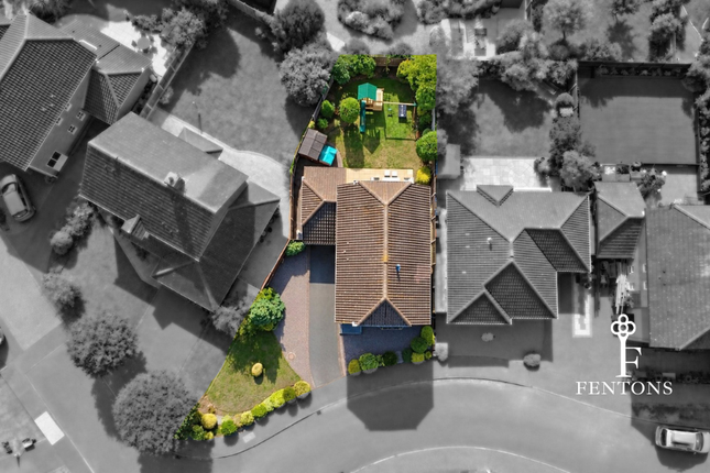 8, Blaine Drive, Frinton-on-Sea photo 3