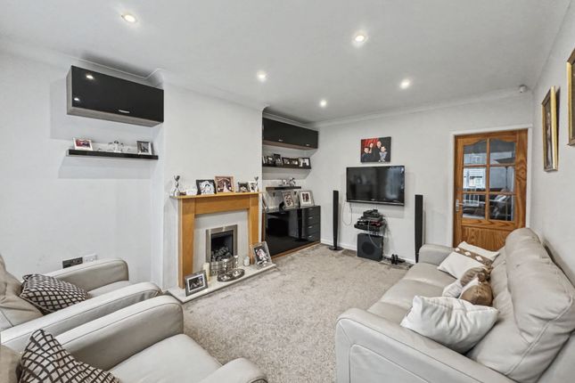 15 Rochford Avenue, Manchester photo 3