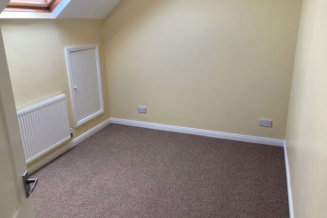 Flat 15d, Clapgun Street, Derby photo 5
