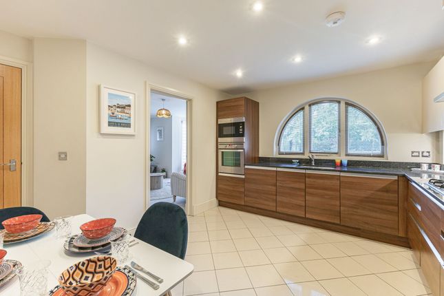 4, Sequoia Mews, Stratford-Upon-Avon photo 4