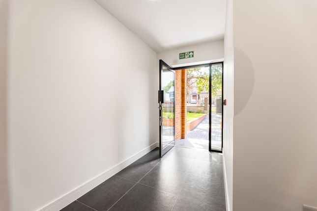Town house for sale in Queens Walk, London