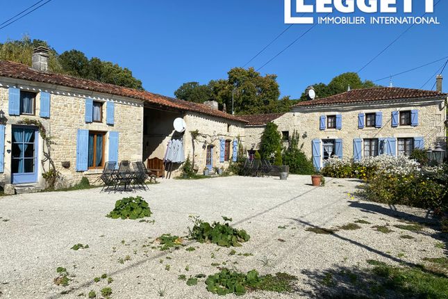 Thumbnail Villa for sale in Néré, Charente-Maritime, Nouvelle-Aquitaine