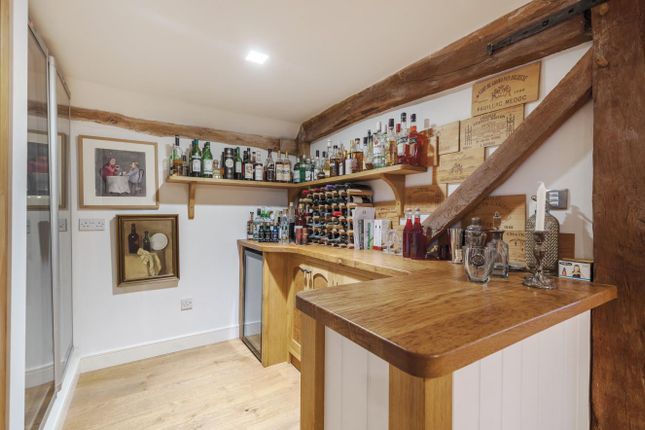 Barn conversion for sale in Rochester Road, Aylesford