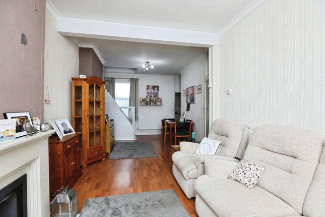 104, Queenborough Road, Sheerness photo 3