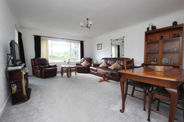 26 Linkswood, Compton Place Road, Eastbourne photo 3