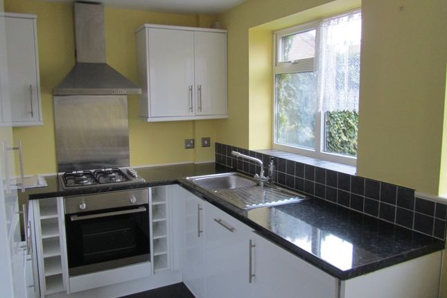 3, Cozens Close, BEDWORTH photo 3