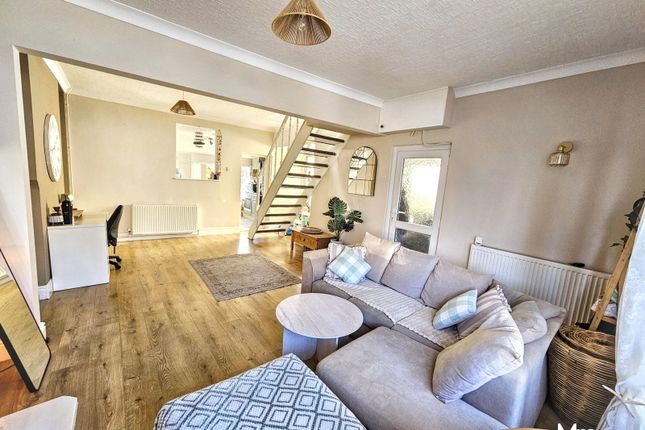 10, Llewellyn Street, Neath photo 2
