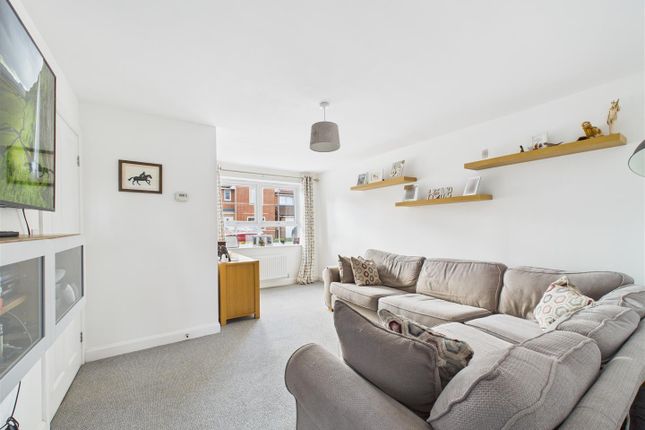 6, Airedale Drive, Brough photo 2