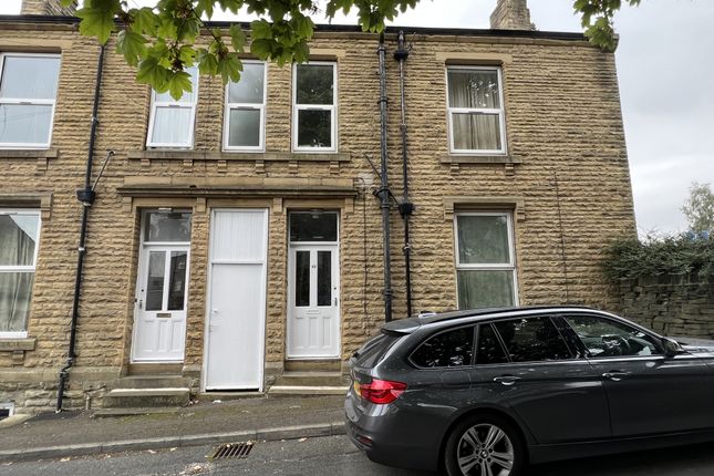 Shared accommodation to rent in Upper George Street, Springwood, Huddersfield, West Yorkshire