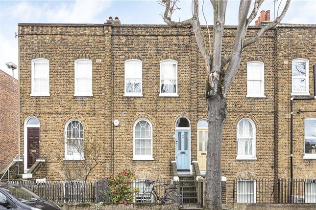 Terraced house for sale in Lynton Road, London