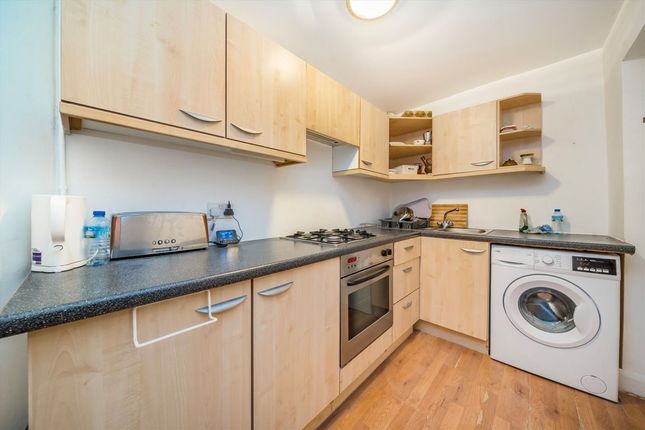 30A, Medina Road, London photo 3