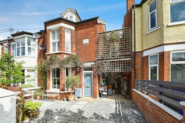 Thumbnail Terraced house for sale in Glebe Avenue, Hunstanton