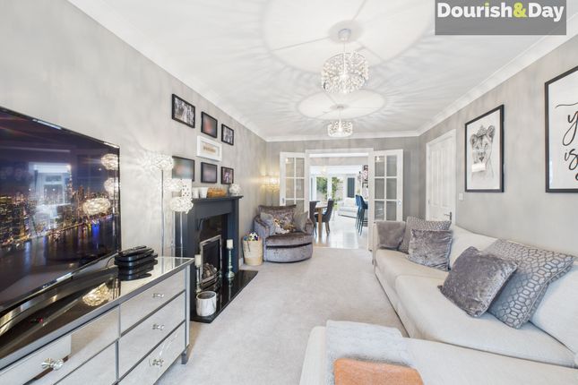 3 Holly Drive, Market Drayton photo 2
