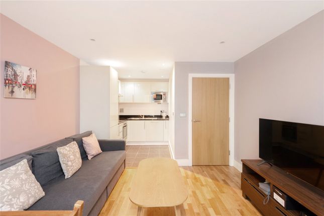 Flat to rent in Indescon Square, Canary Wharf