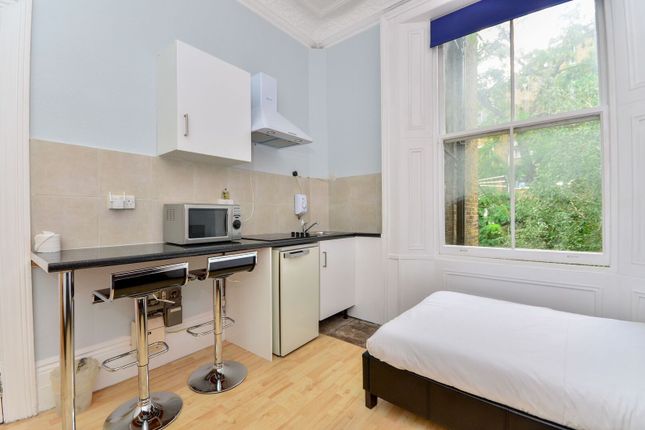 Marloes Road, Kensington photo 3