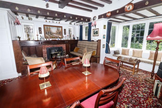 Hallam Grange, The Spinney, Ilkeston photo 4