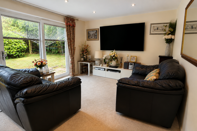 2, Kenilworth Road, Macclesfield photo 3