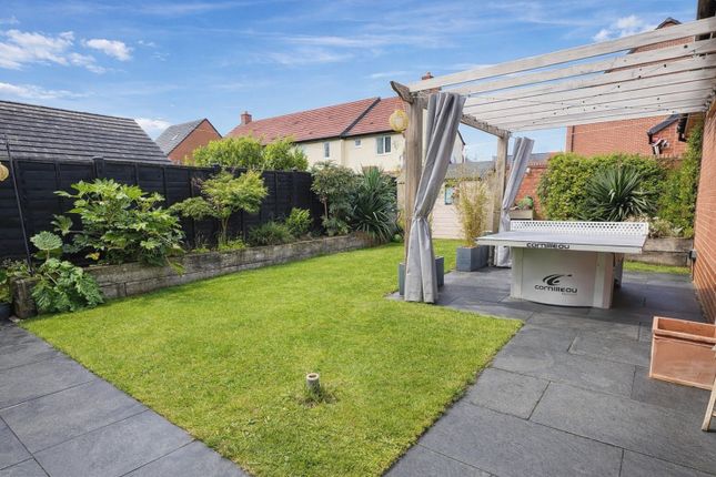 45 Cleavers Edge, Ampthill, Bedfordshire photo 2