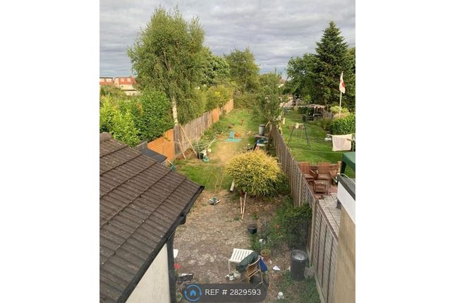 Blacksmiths Lane, Rainham photo 4