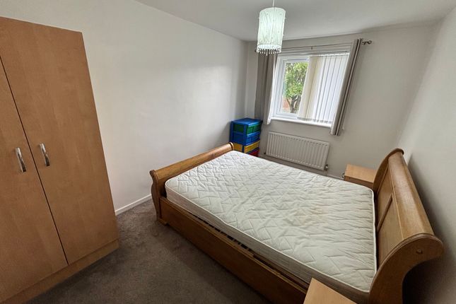 6, Linacre Close, Newcastle upon Tyne photo 5