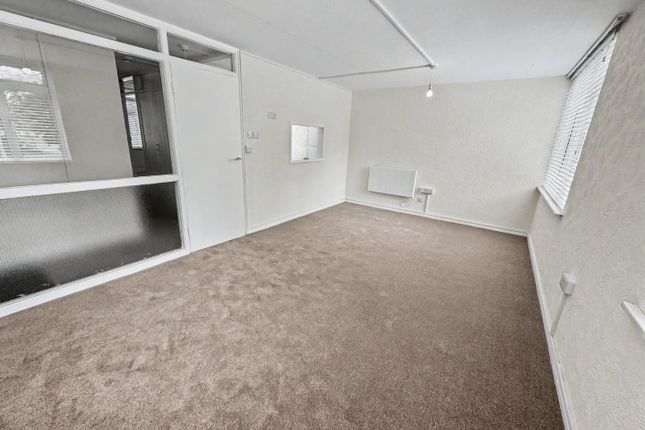 55, Martin Lane, Rugby photo 2