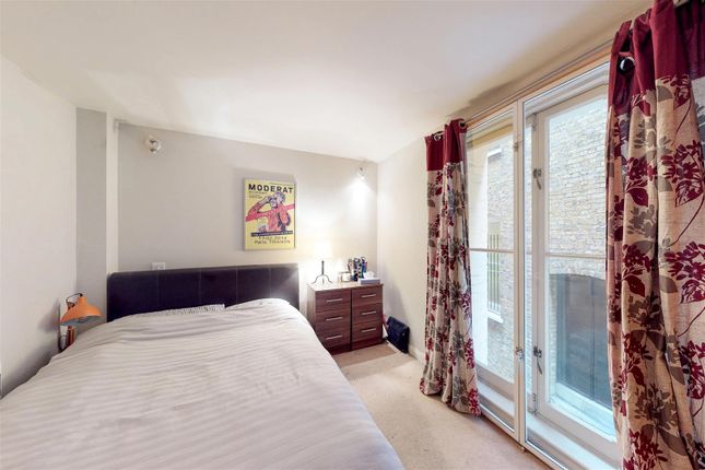 Flat for sale in Burgon Street, Priory House, London