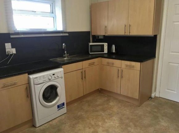 110, Old Ashby Road, Loughborough photo 3