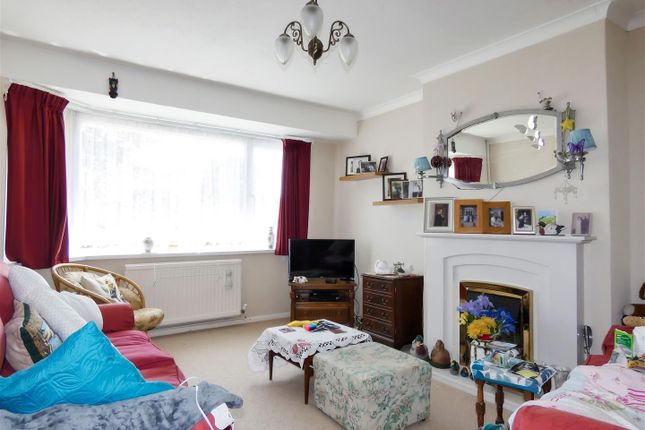 25, Hillview Crescent, East Preston photo 2