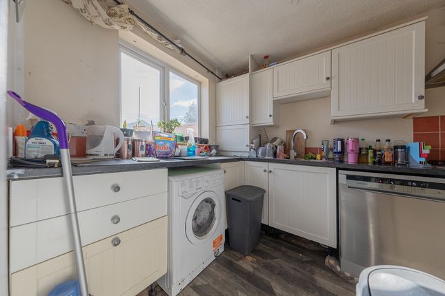 18, Bracadale Close, Coventry photo 5