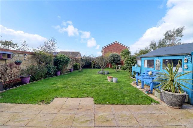 1, Turner Close, Clacton on Sea photo 4