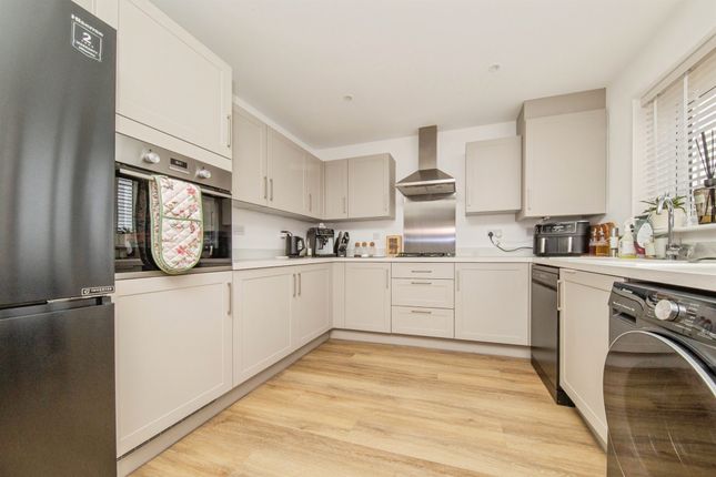 23, Bronze Barrow Way, Ipswich photo 4