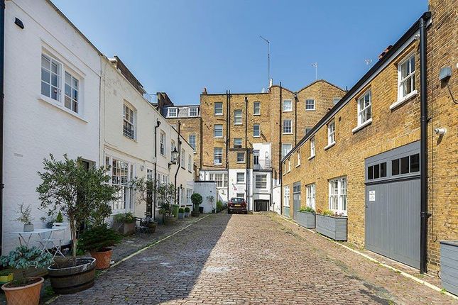 Block of flats for sale in Upper Montagu Street, London