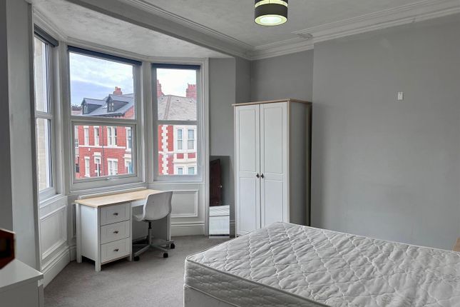 Farquhar Street, Newcastle Upon Tyne photo 3