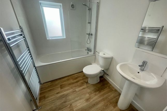 32 Slades Road, St Austell photo 3