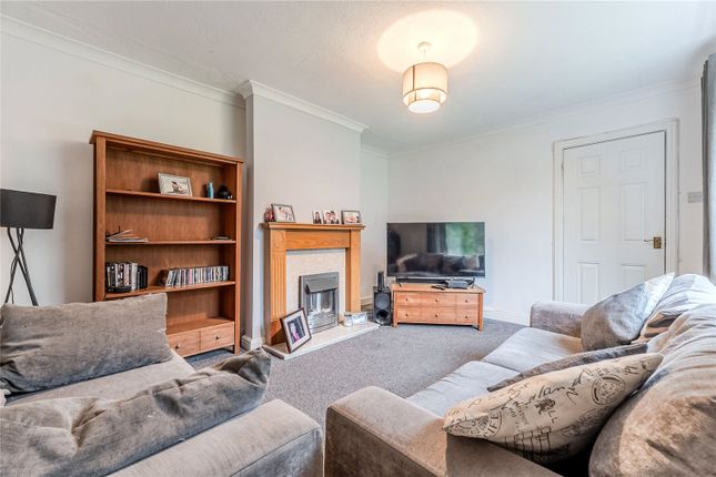 St. James Drive, Leeds photo 3
