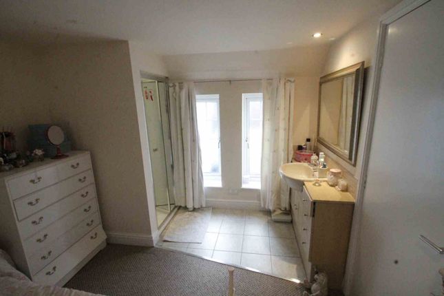 Thumbnail Flat to rent in Herriotts Lane, Wellingborough