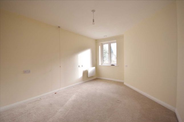 32, Balshaw Court, Leyland photo 5